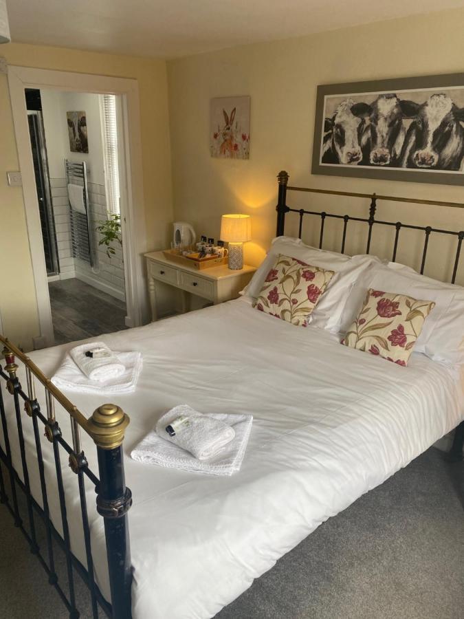 Inn The Ship Fowey